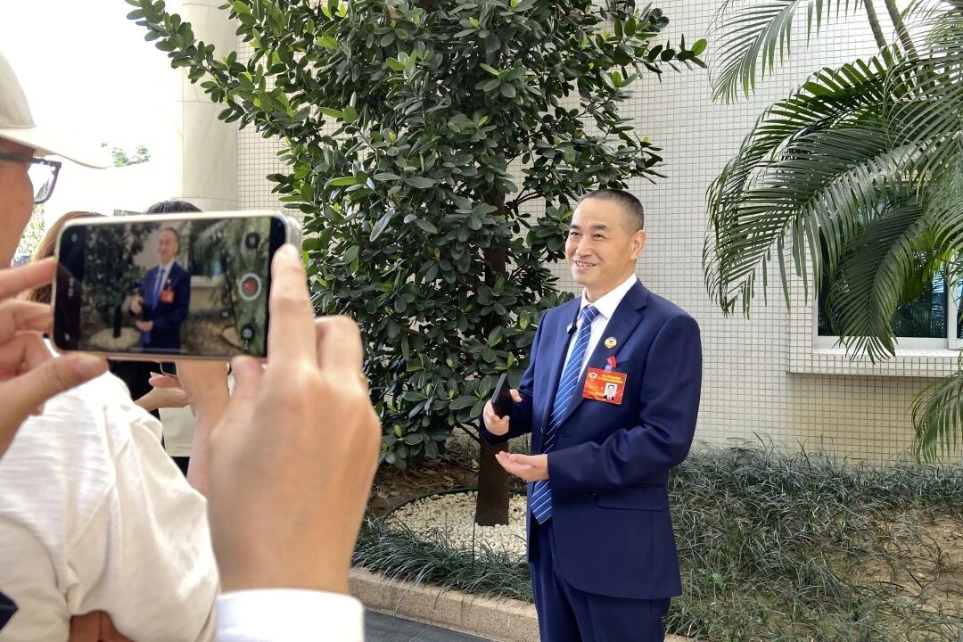 巅峰国际官网-钻营健全,你我一路成长